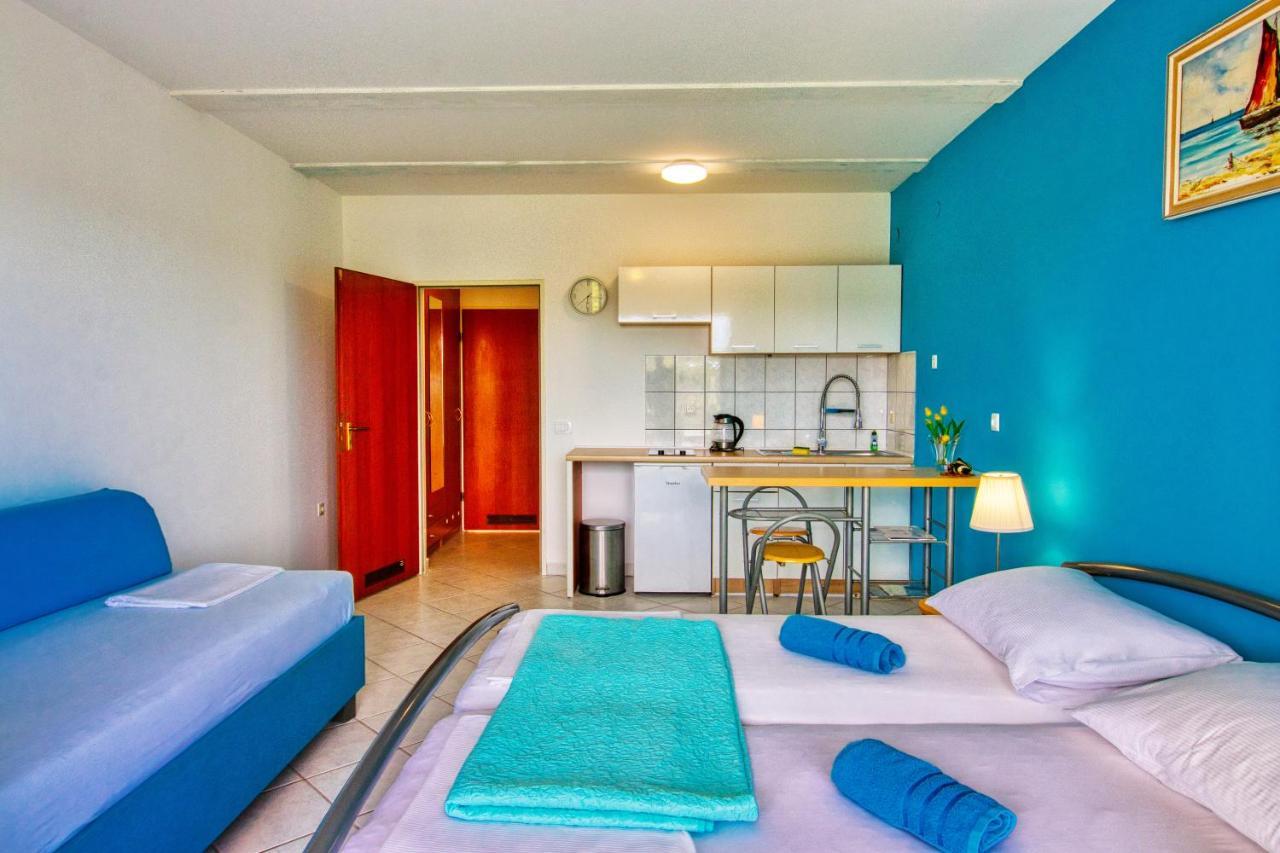 Apartman Studio Apartman Póla Kültér fotó