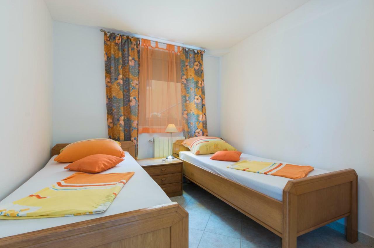 Apartman Studio Apartman Póla Kültér fotó